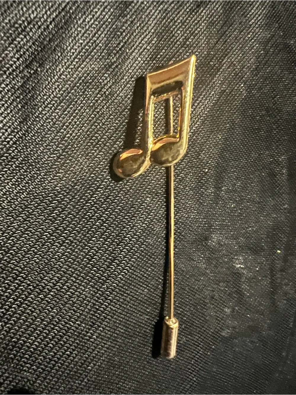Gold Music Note hat Pin /brooch - signed JJ